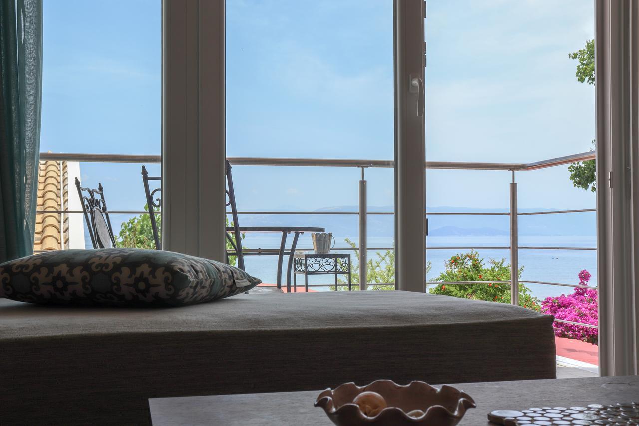 Ekati Mare Hotel Kávosz Kültér fotó
